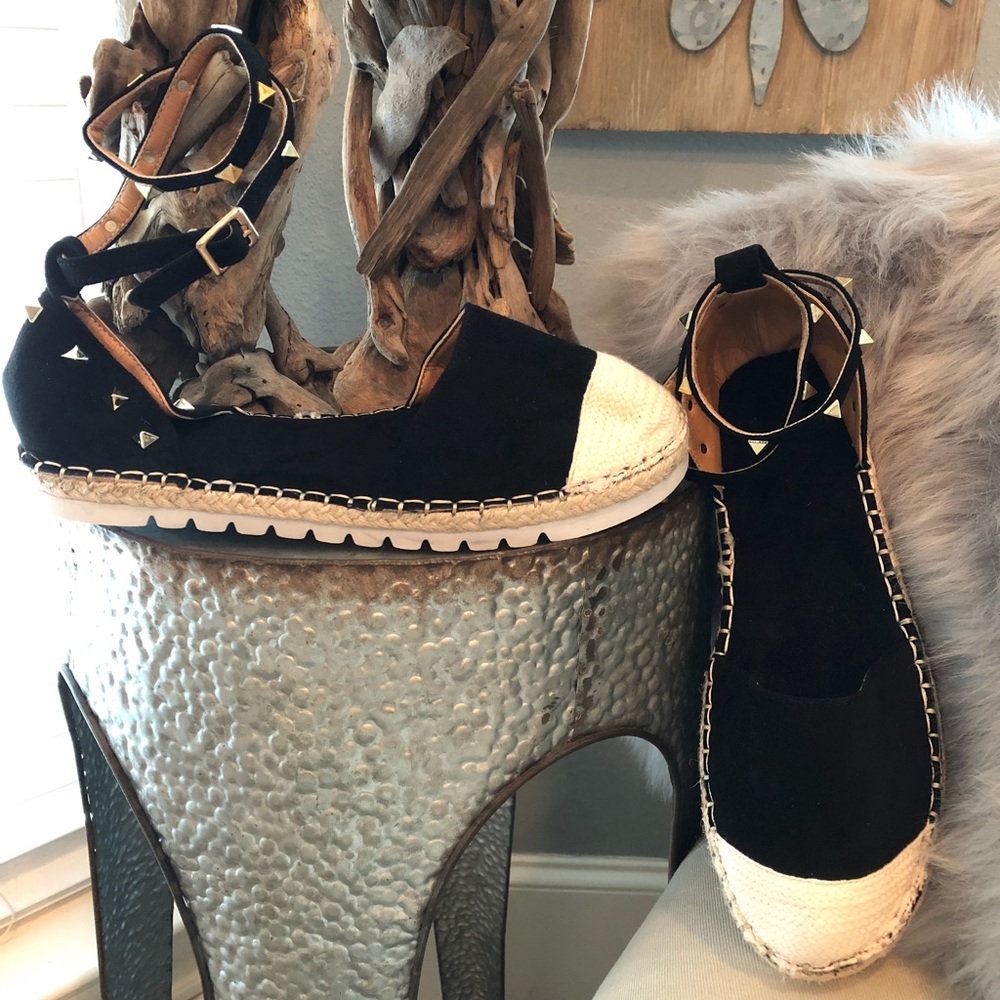 NWOT BLACK ESPADRILLES - STUDDED ANKLE WRAP